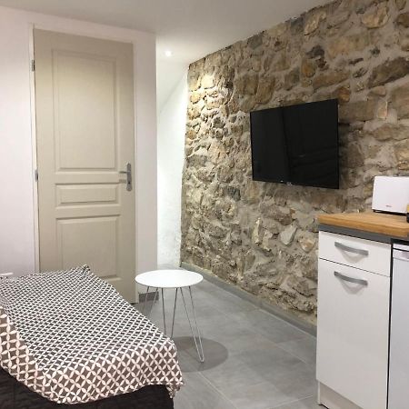 Les Olives Wifi Netflix Appart-Hotel-Provence La Fare-les-Oliviers Экстерьер фото